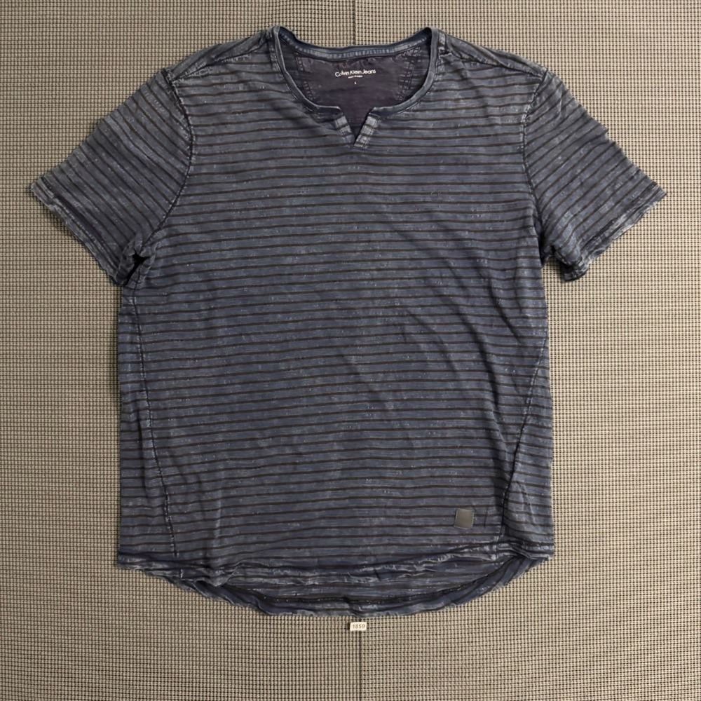 Calvin Klein Jeans Mens Blue Striped Burnout Notch Neck T-Shirt Large